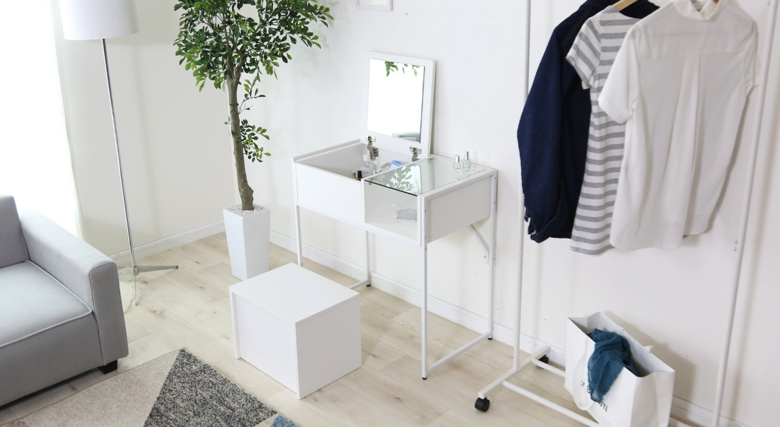 一人暮らしにぴったり!デスクとドレッサーの両立術