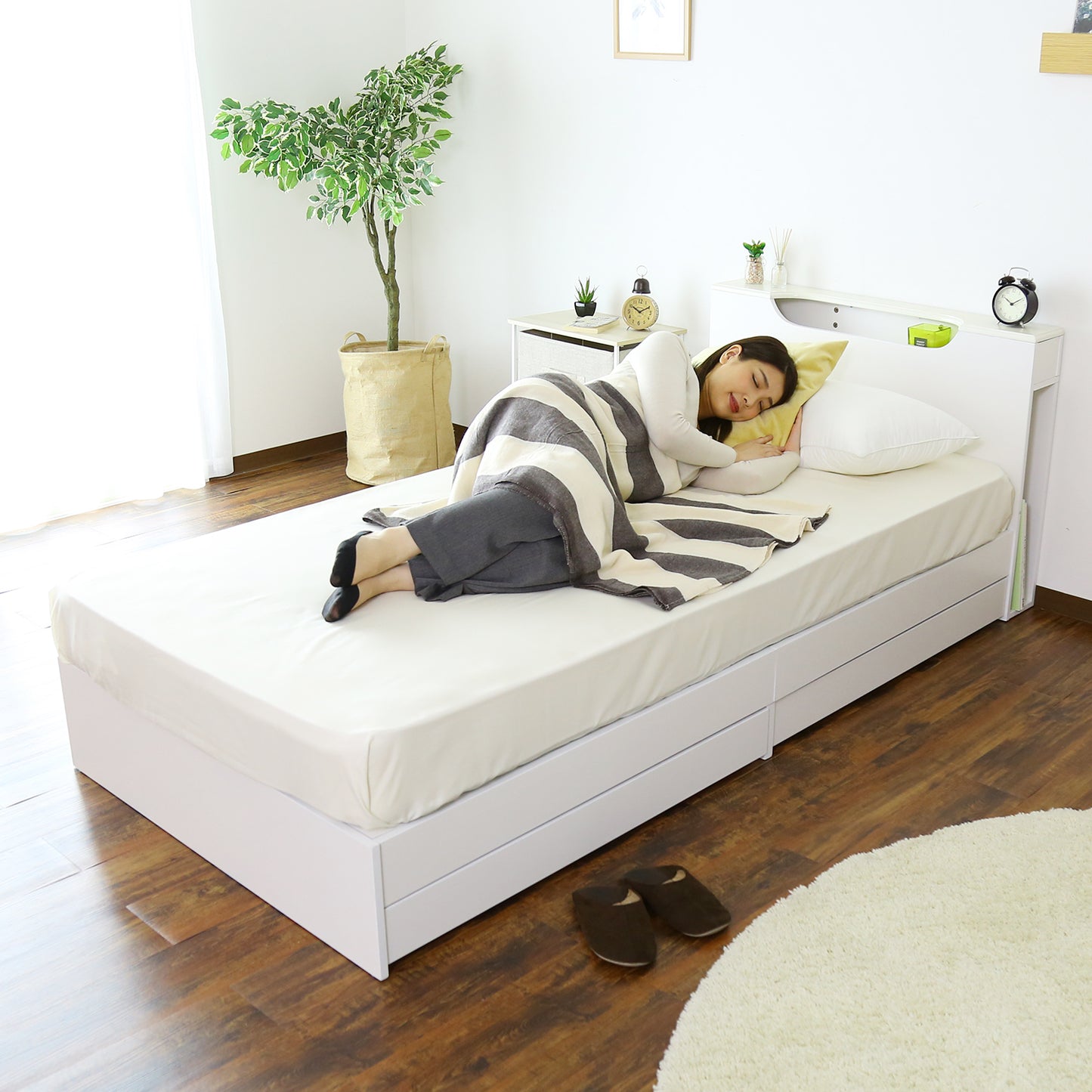 ダブル ベッド フレームのみ 収納 LED照明 宮棚 組立式 アンシャンテ D