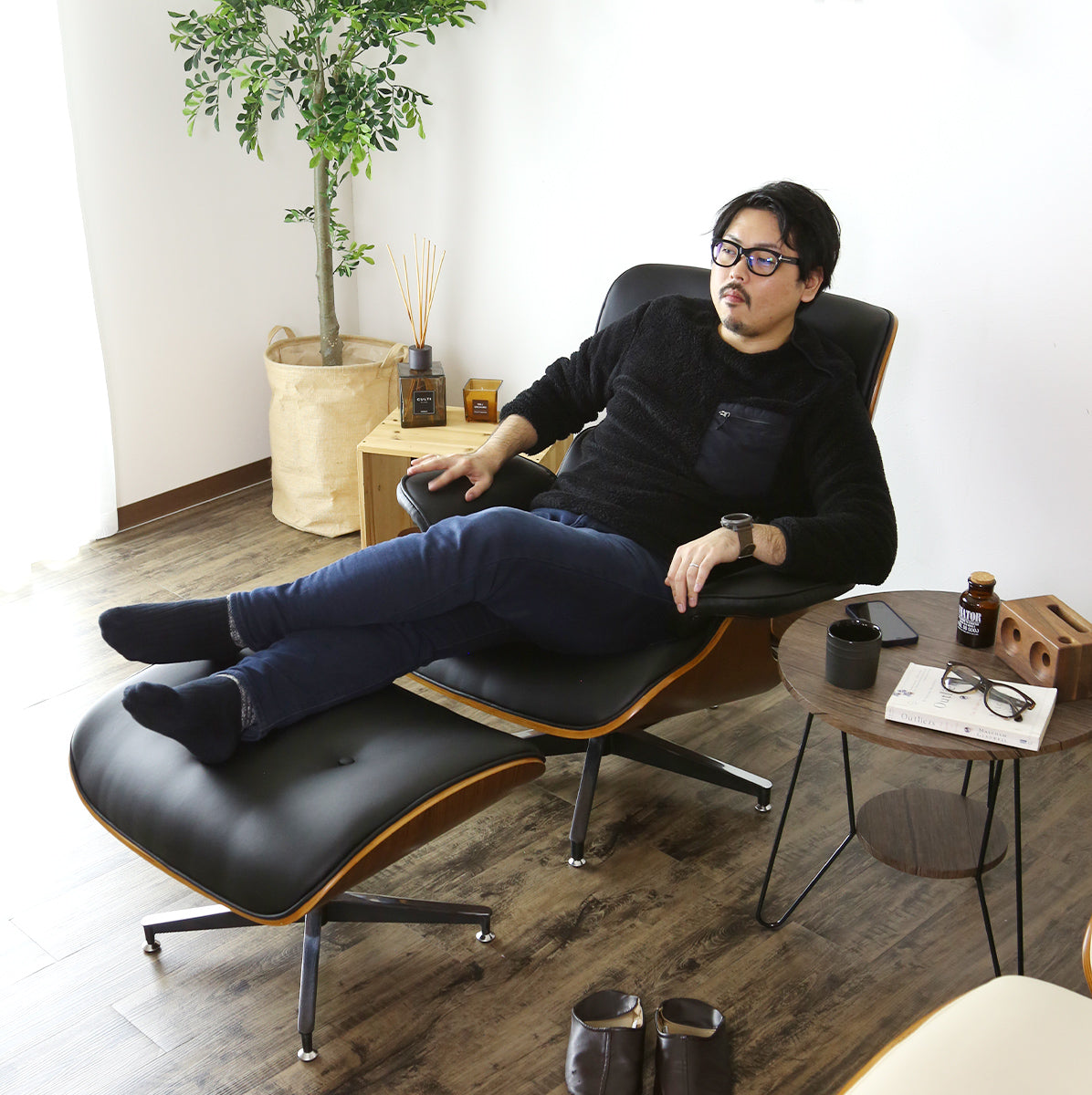 イームズラウンジチェア