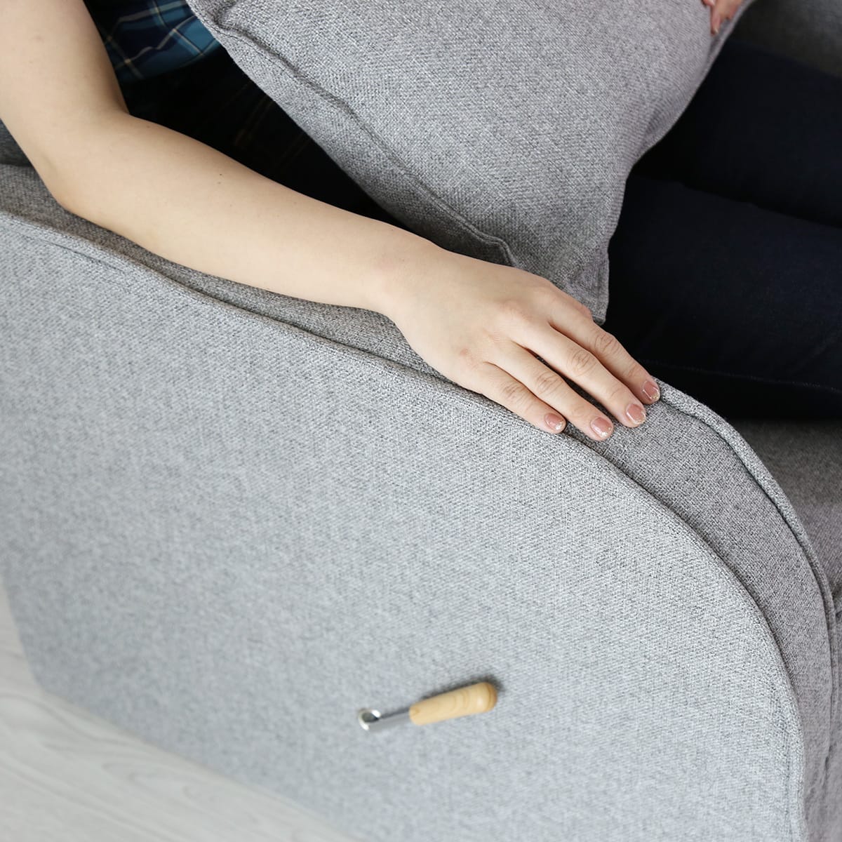【数量限定特価38%オフ】リクライニング座椅子 マカサ