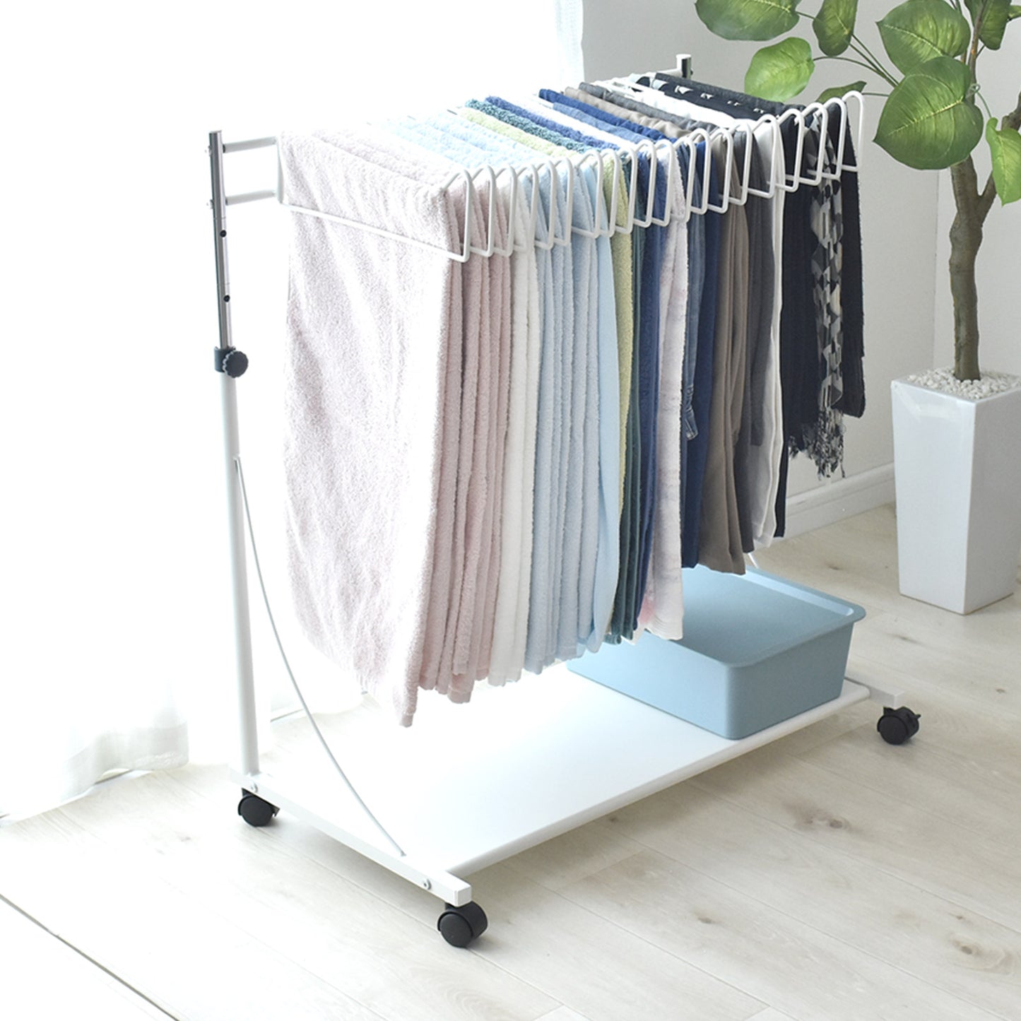 スラックスハンガー フリーカ