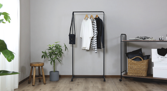 シンプリストのための部屋作りガイド：シンプルさと快適さを両立する方法