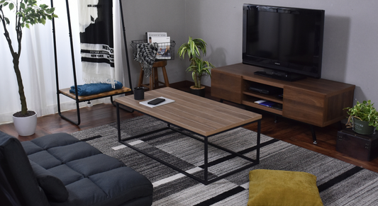 狭い四畳半を快適に！効率的な家具配置と収納テクニック