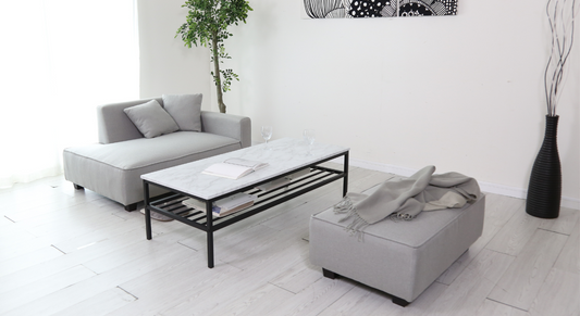 食事にぴったりなローテーブルの高さとスタイル