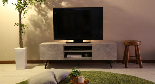 テレビソファ配置の悩み解消！狭い部屋にぴったりのレイアウト術