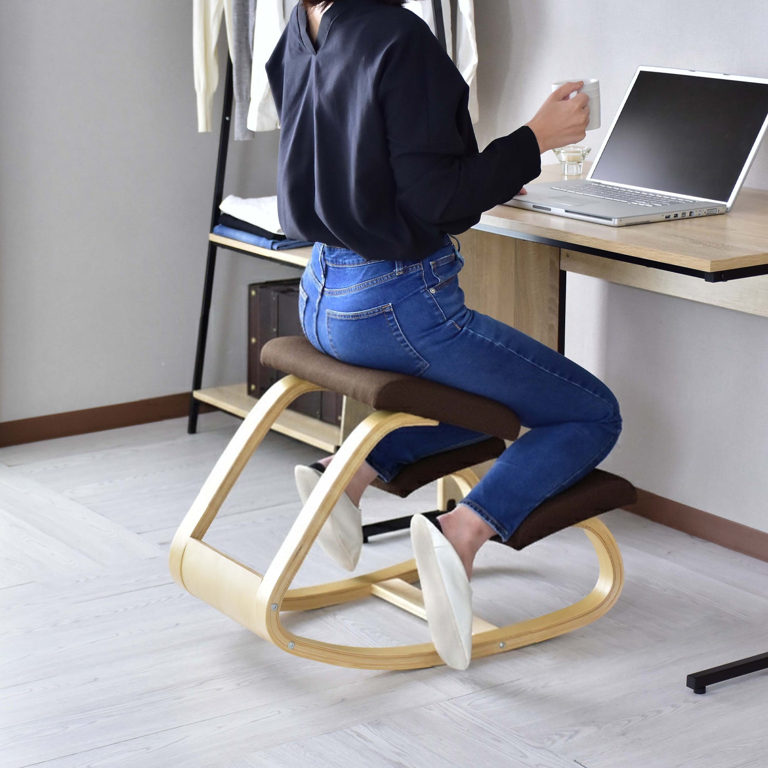 doris バランスチェア デスクチェア 学習チェア 姿勢改善 サルド