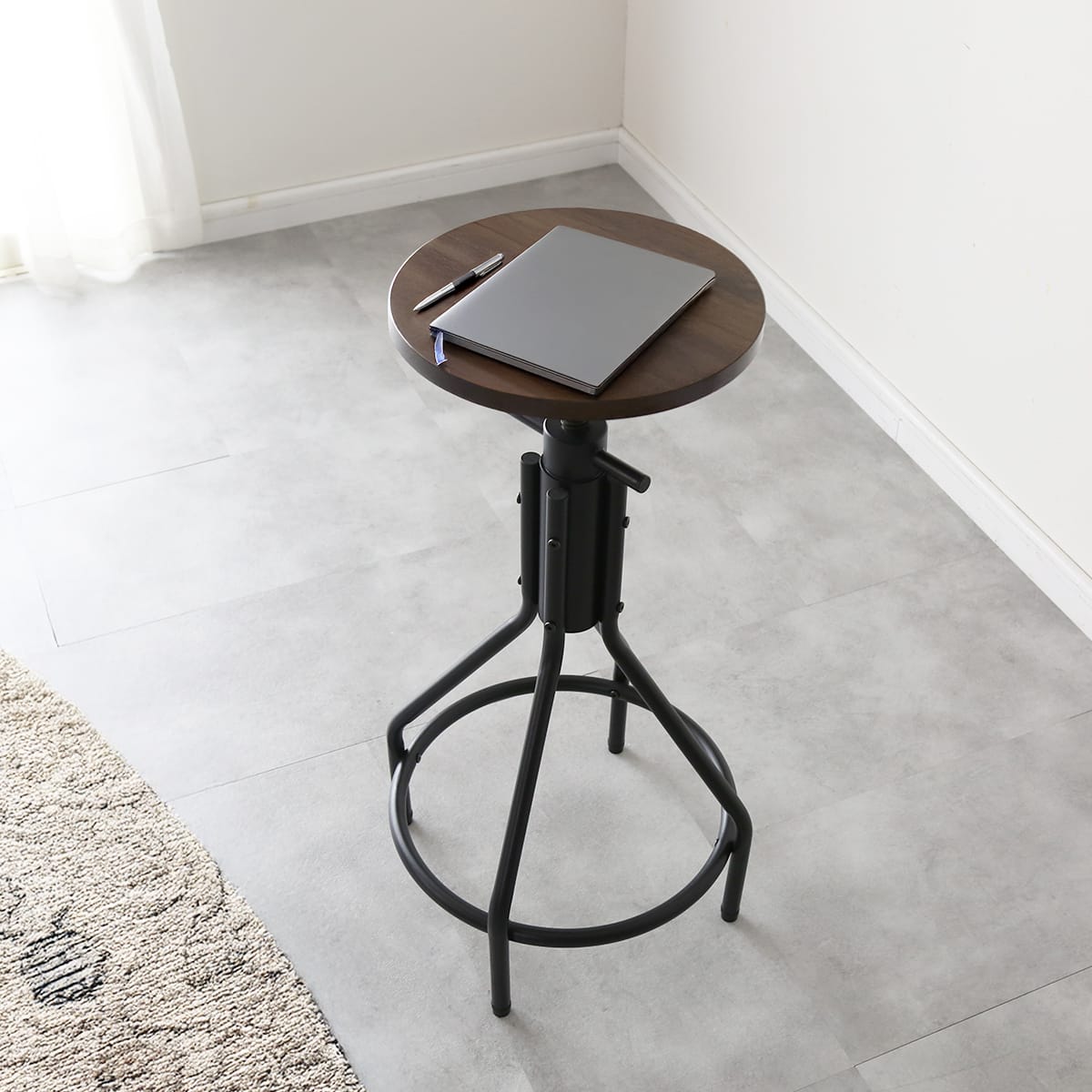 カウンターチェア クルバ