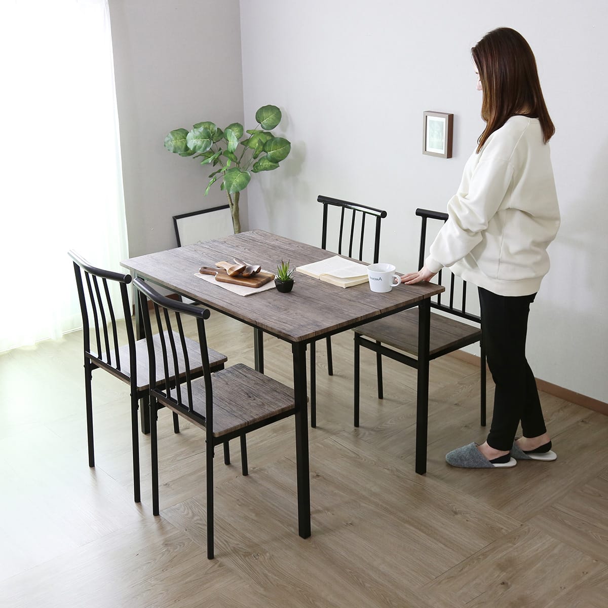 ⭐️1点限り⭐️ サイドテーブル オーク材 丸型 机 木製 ナチュラル