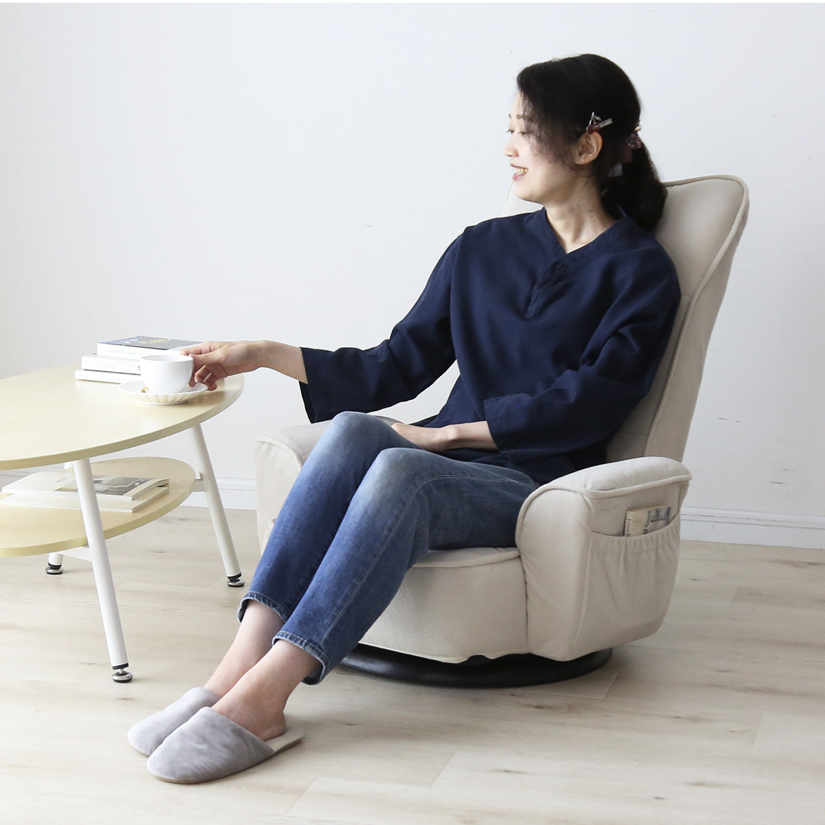 doris 360度回転 肘掛付き 座椅子 ルイス – remembrance-doris